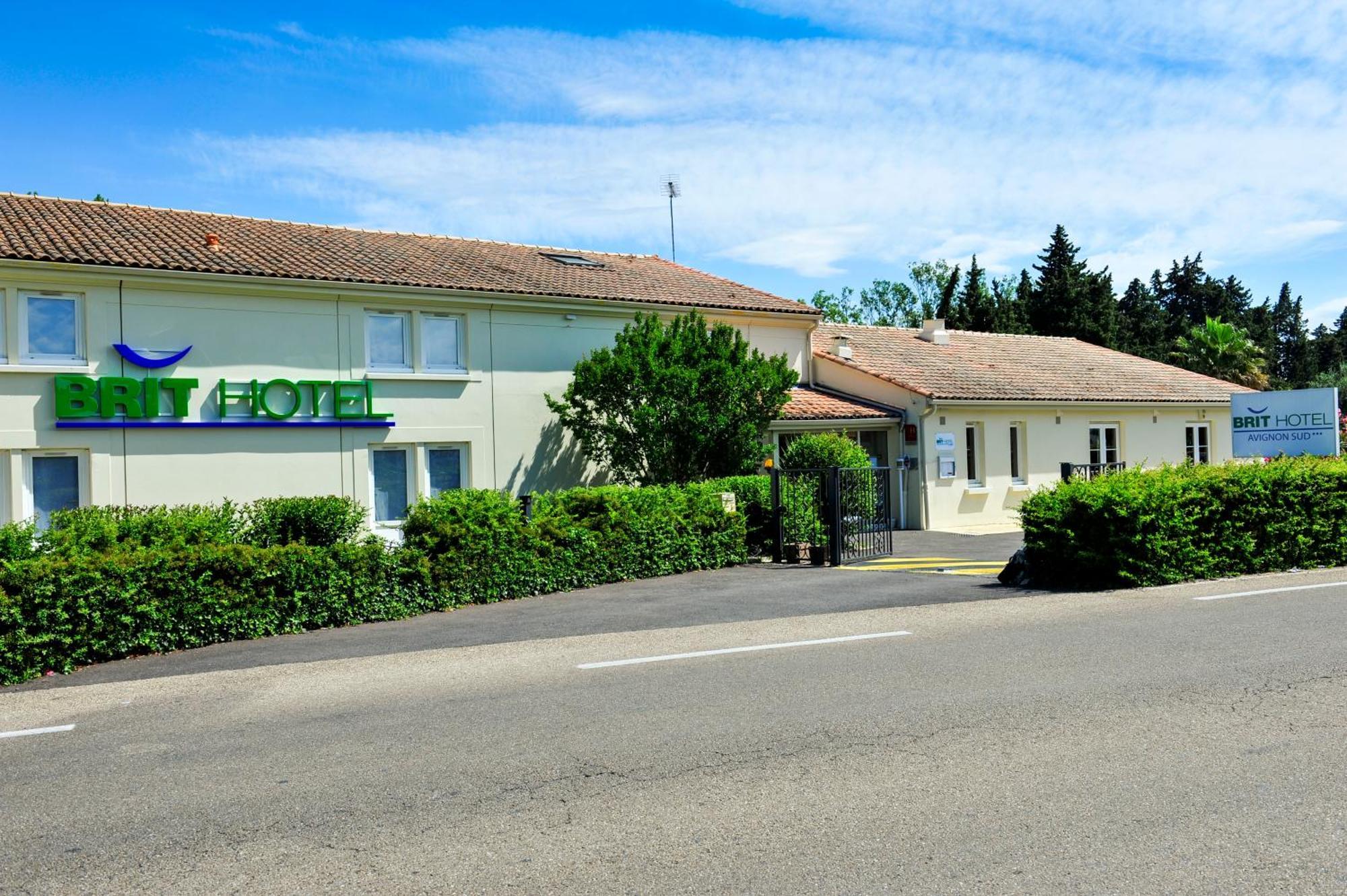 Brit Hotel Avignon Sud Le Calendal Экстерьер фото